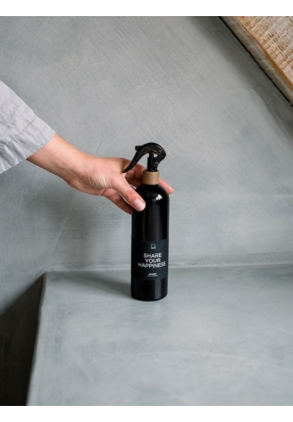 Leeff 18241 — spray do wnętrz Minty Moments, czarny
