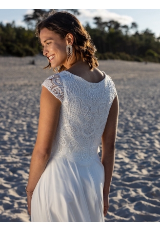 Novias Ella Lace Bolero