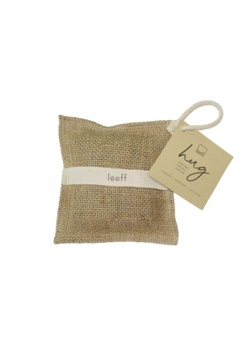 Leeff Jute Wash Pad with Bamboo Charcoal Soap Bar