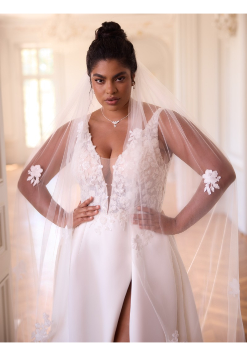 Bianco Evento S529 – welon z tiulu w kolorze kości słoniowej, 250 cm