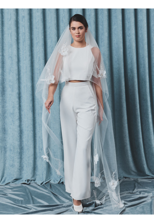 S75512-210-2 Welon z trójwymiarowymi kwiatami i perłami ()