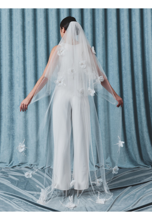  S75512-210-2 Welon z trójwymiarowymi kwiatami i perłami